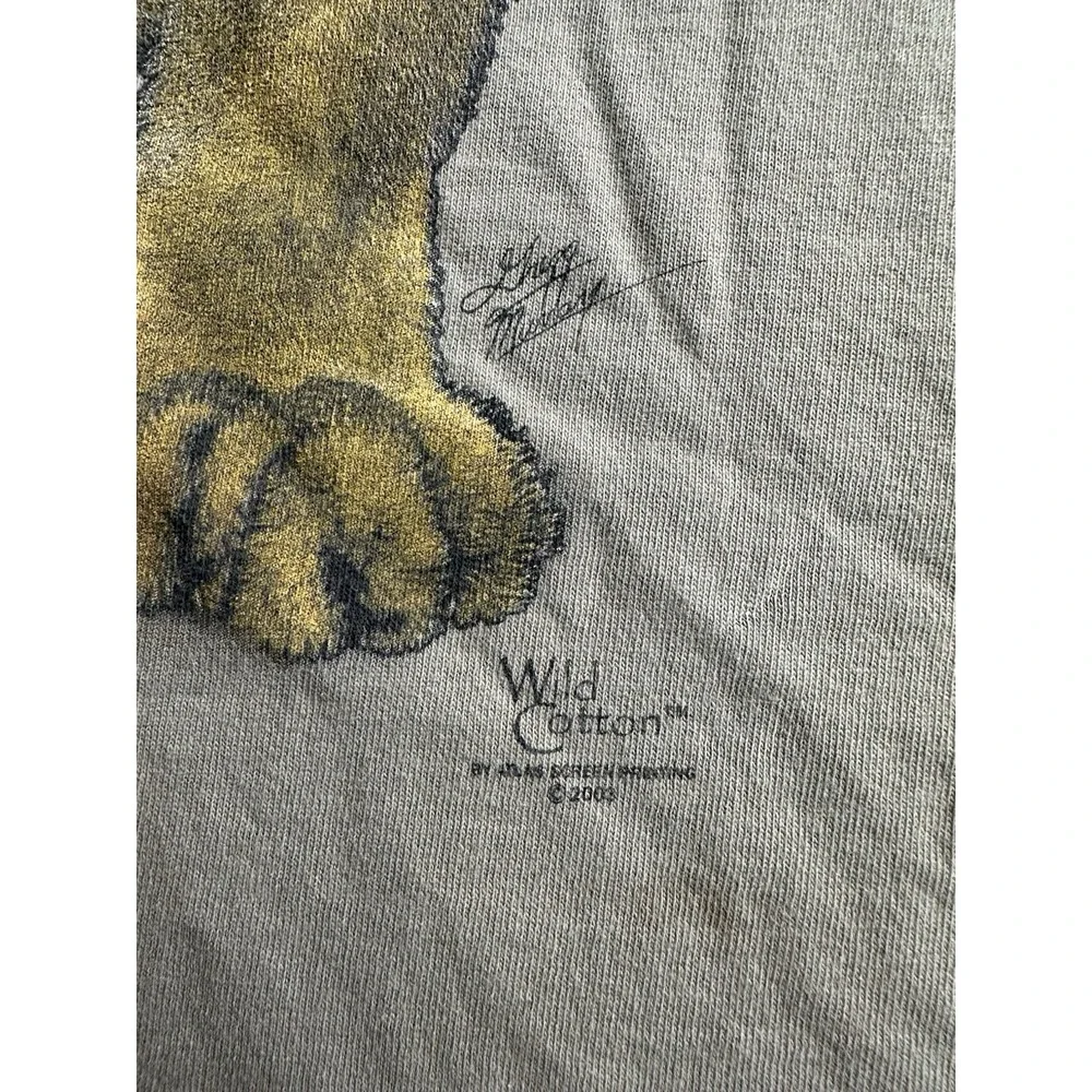 Mens 2003 The Mountain Cougar Wildlife Graphic T-Shirt Made in Honduras, Size 2X